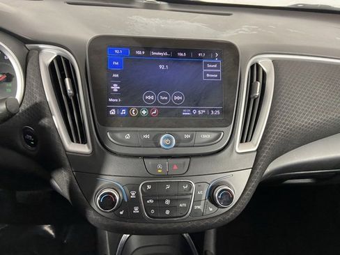 Used 2024 Chevrolet Malibu LT image 23