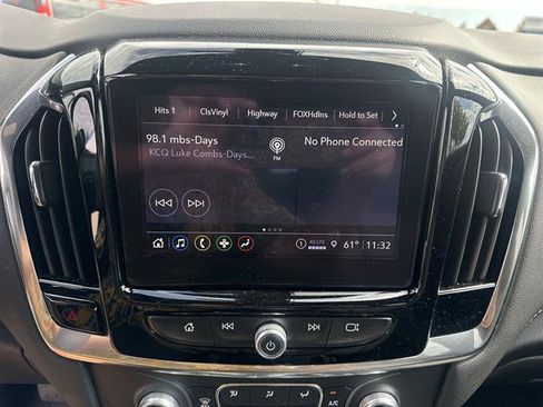 Used 2023 Chevrolet Traverse LT w/ LPO, Floor Liner Package AWD/4WD image 12