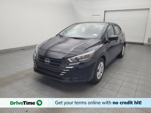 Used 2025 Nissan Versa S w/ Trunk Package FWD image 1