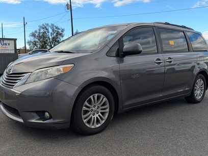 Used 2017 Toyota Sienna XLE