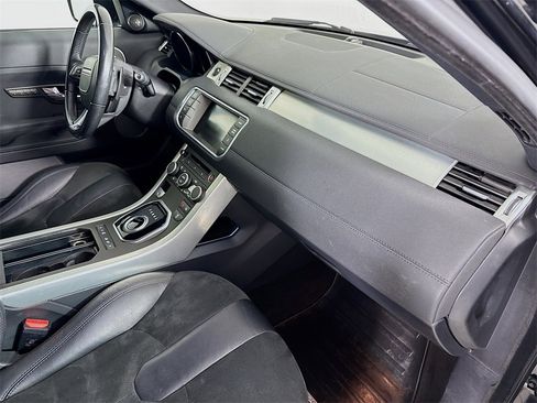 Used 2015 Land Rover Range Rover Evoque Pure image 27