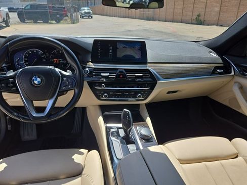 Used 2018 BMW 530i RWD image 18