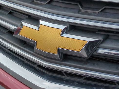 Used 2015 Chevrolet Traverse LT image 29