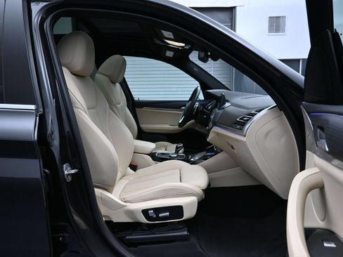 Used 2022 BMW X3 xDrive30i w/ Convenience Package AWD/4WD image 13
