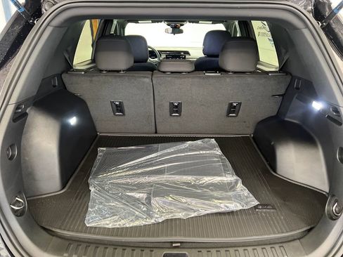 Used 2026 GMC Terrain Elevation w/ LPO, Floor Liner Package AWD/4WD image 38