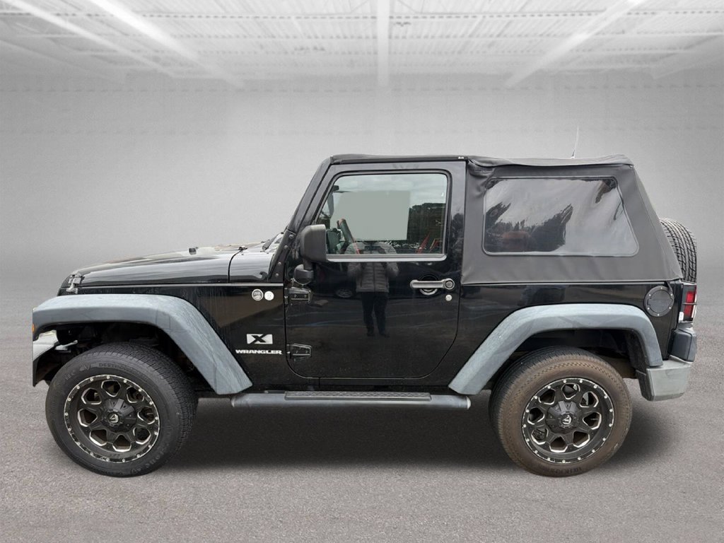Used 2008 Jeep Wrangler X w/ Black Appearance Group AWD/4WD image 2