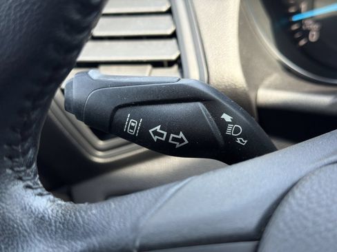 Used 2019 Ford Escape SEL FWD image 32
