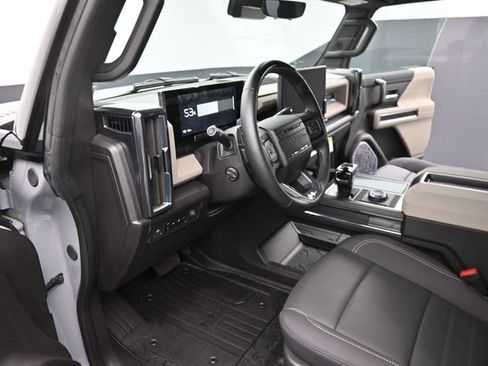 Used 2026 GMC Hummer EV SUV AWD/4WD image 17
