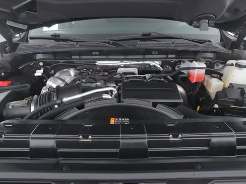 Used 2025 GMC Sierra 2500 AT4 AWD/4WD image 15