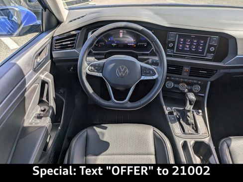 Used 2024 Volkswagen Jetta SE image 14