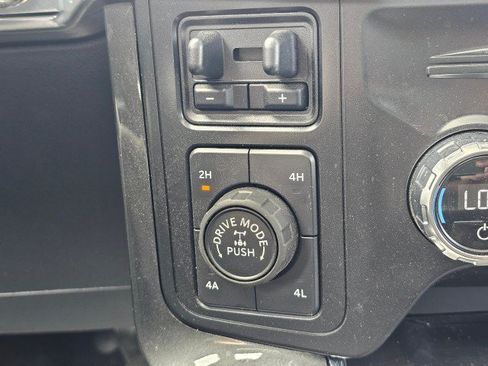 Used 2021 Ford F150 Lariat w/ Equipment Group 502A High AWD/4WD image 35