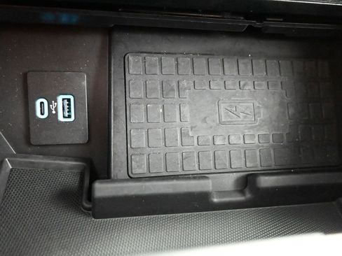 Used 2022 Ford F150 Platinum w/ Equipment Group 701A High image 23