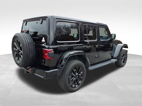 Used 2021 Jeep Wrangler Unlimited Sahara image 10