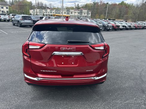 Certified 2024 GMC Terrain Denali w/ Denali Premium Package AWD/4WD image 6