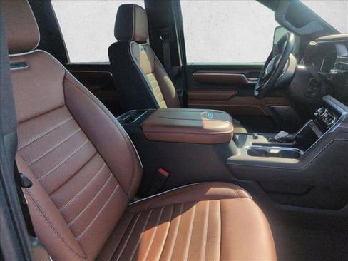 Used 2025 GMC Sierra 2500 Denali Ultimate image 22