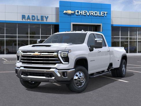 New 2026 Chevrolet Silverado 3500 LTZ image 6
