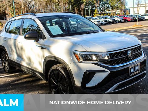 Used 2024 Volkswagen Taos S image 5