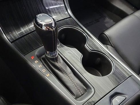 Used 2019 Chevrolet Impala LT FWD image 32