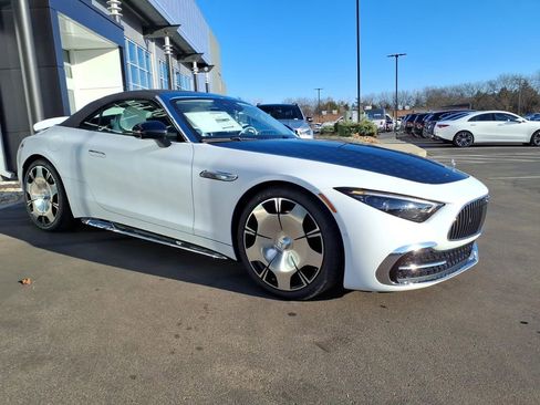 New 2026 Mercedes-Benz Maybach SL 680 image 9