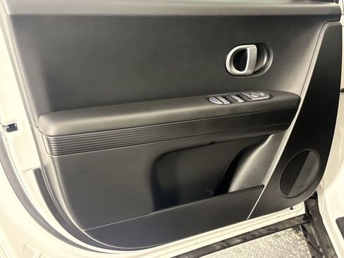 Used 2023 Hyundai Ioniq 5 SE w/ Cargo Package image 33