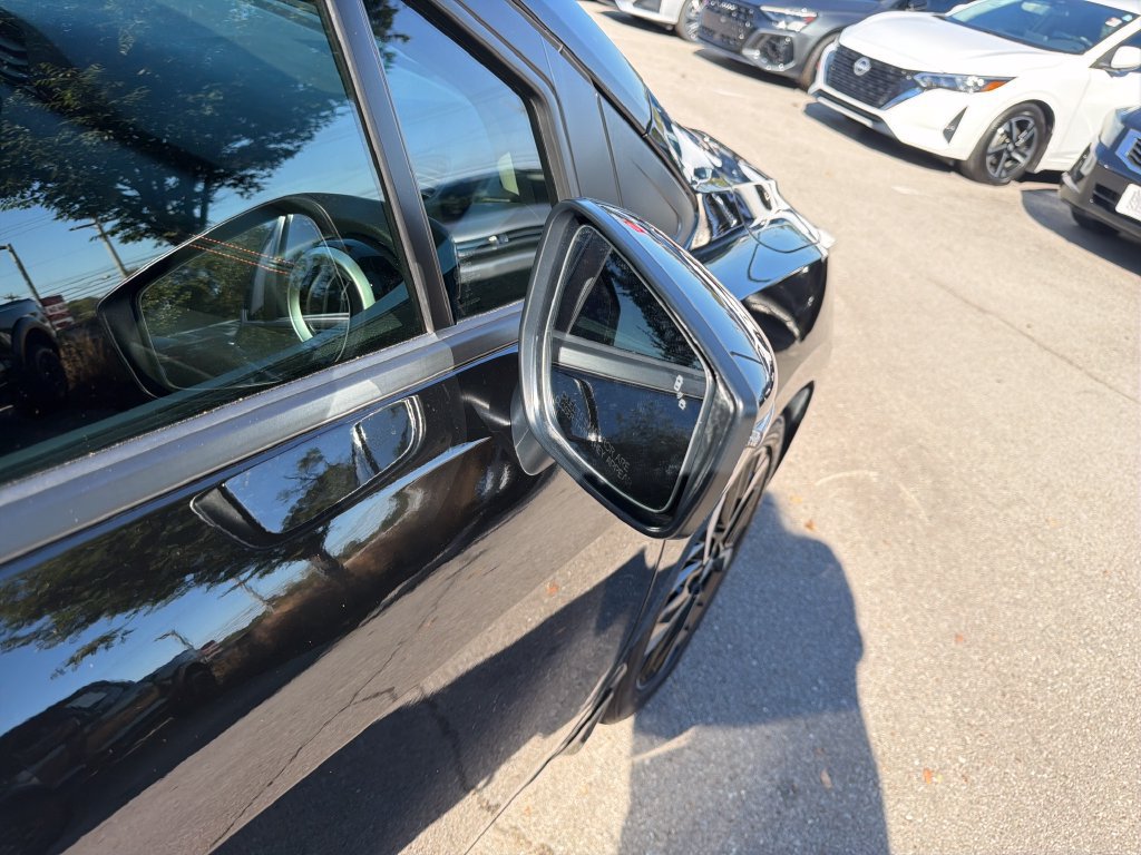 Used 2025 Nissan Versa SR w/ Trunk Package FWD image 40