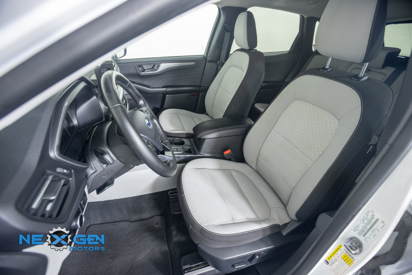 Used 2024 Ford Escape Active w/ Tech Pack #1 FWD image 27