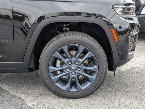 New 2026 Jeep Grand Cherokee L Limited AWD/4WD image 11