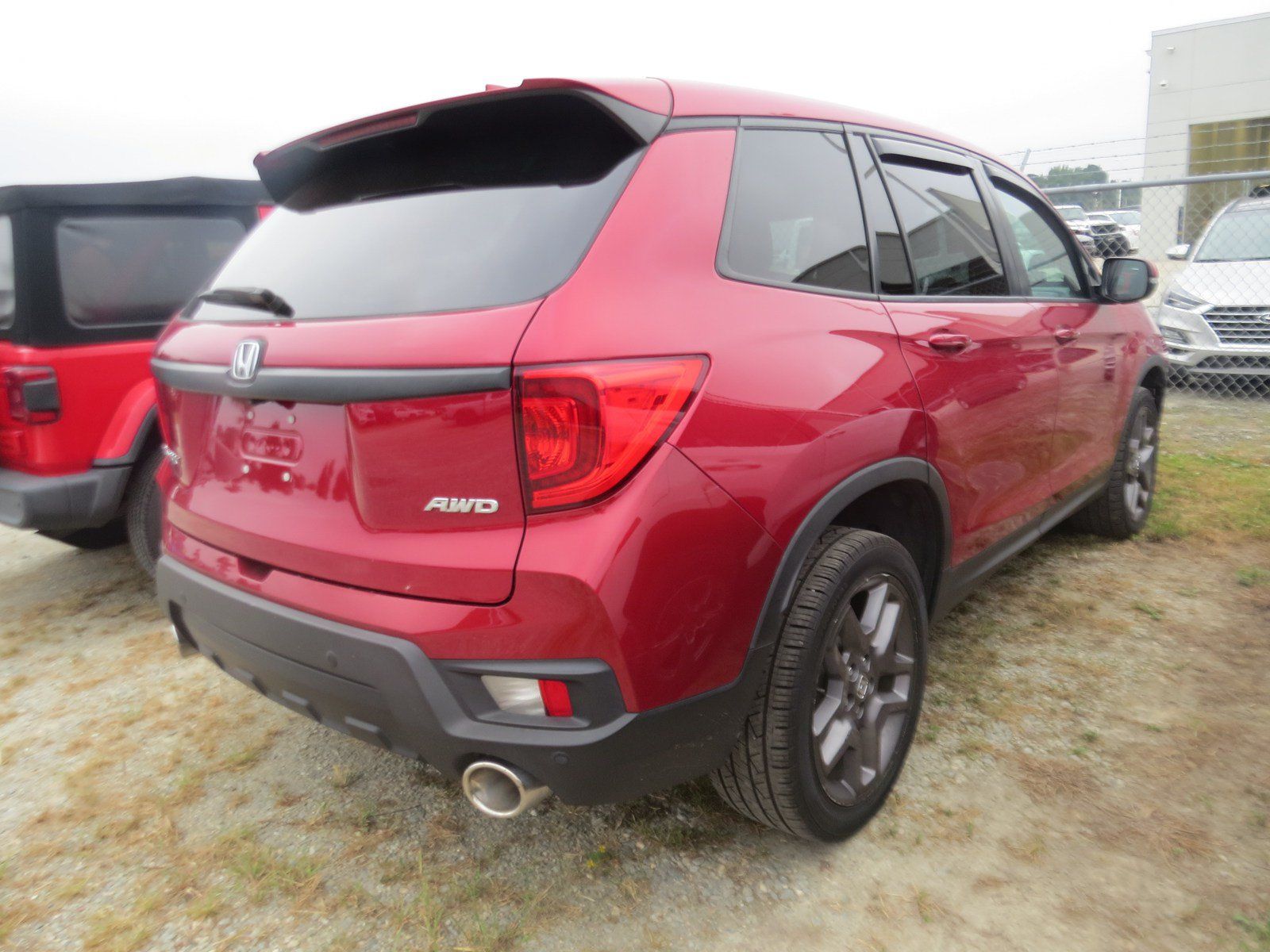 Used 2023 Honda Passport EX-L image 3