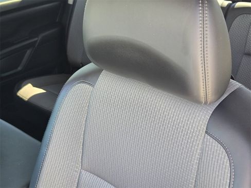 Used 2017 Nissan Titan S image 13