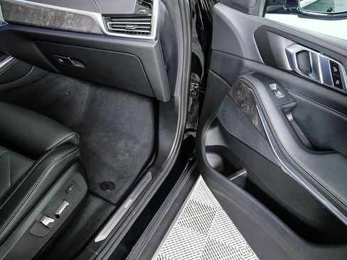 Used 2023 BMW X5 xDrive40i w/ Premium Package image 29