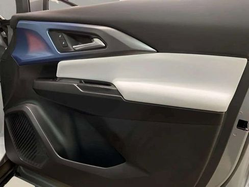 Used 2026 Chevrolet Equinox EV LT image 70