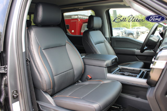 New 2026 Ford F250 Lariat w/ Black Appearance Package AWD/4WD image 7
