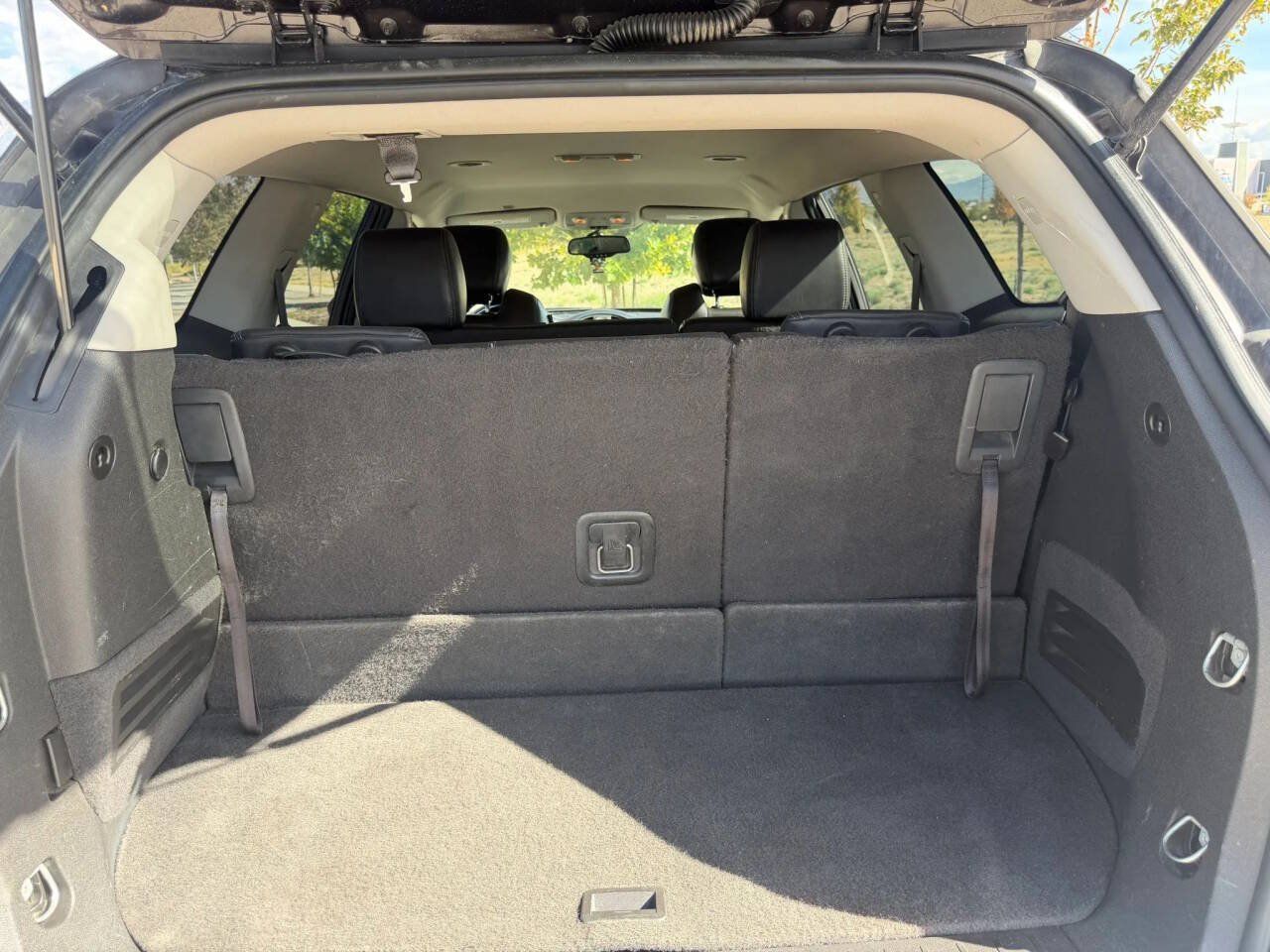 Used 2013 Buick Enclave Leather AWD/4WD image 10