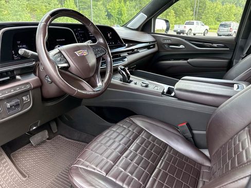 Used 2023 Cadillac Escalade Premium Luxury Platinum w/ LPO, Floor Liner Package AWD/4WD image 34