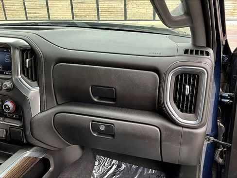 Used 2022 Chevrolet Silverado 1500 LT Trail Boss w/ Bed Protection Package AWD/4WD image 13