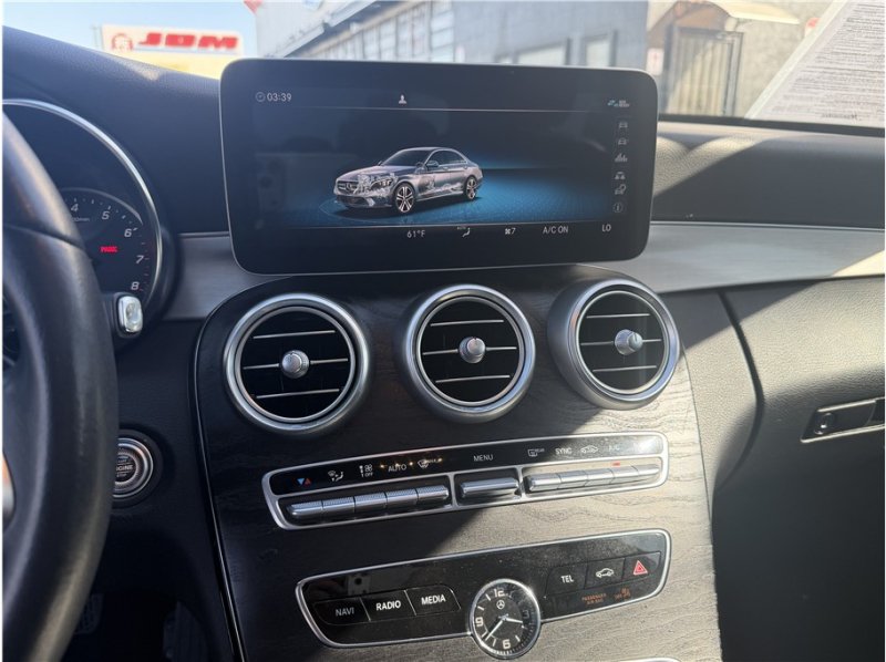 Used 2020 Mercedes-Benz C 300 Sedan w/ Premium Package image 35