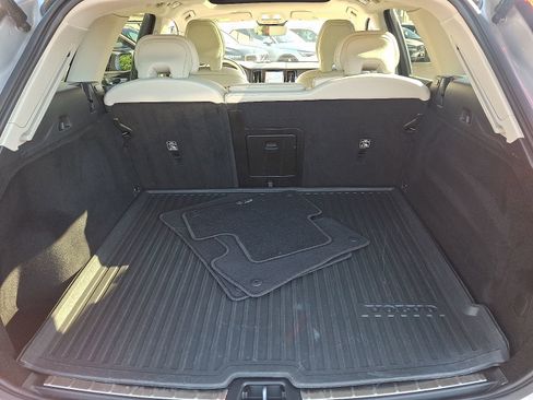 Certified 2023 Volvo XC60 B5 Plus w/ Climate Package image 27