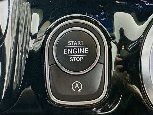 Certified 2023 Mercedes-Benz GLA 250 4MATIC w/ Premium Package image 16