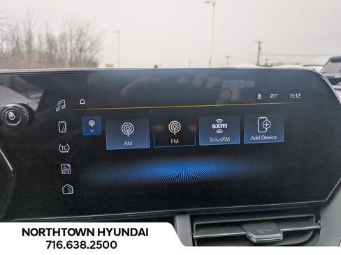 Used 2025 Chevrolet Trax LT image 20