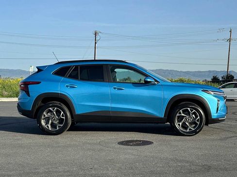 New 2026 Chevrolet Trax LT image 3