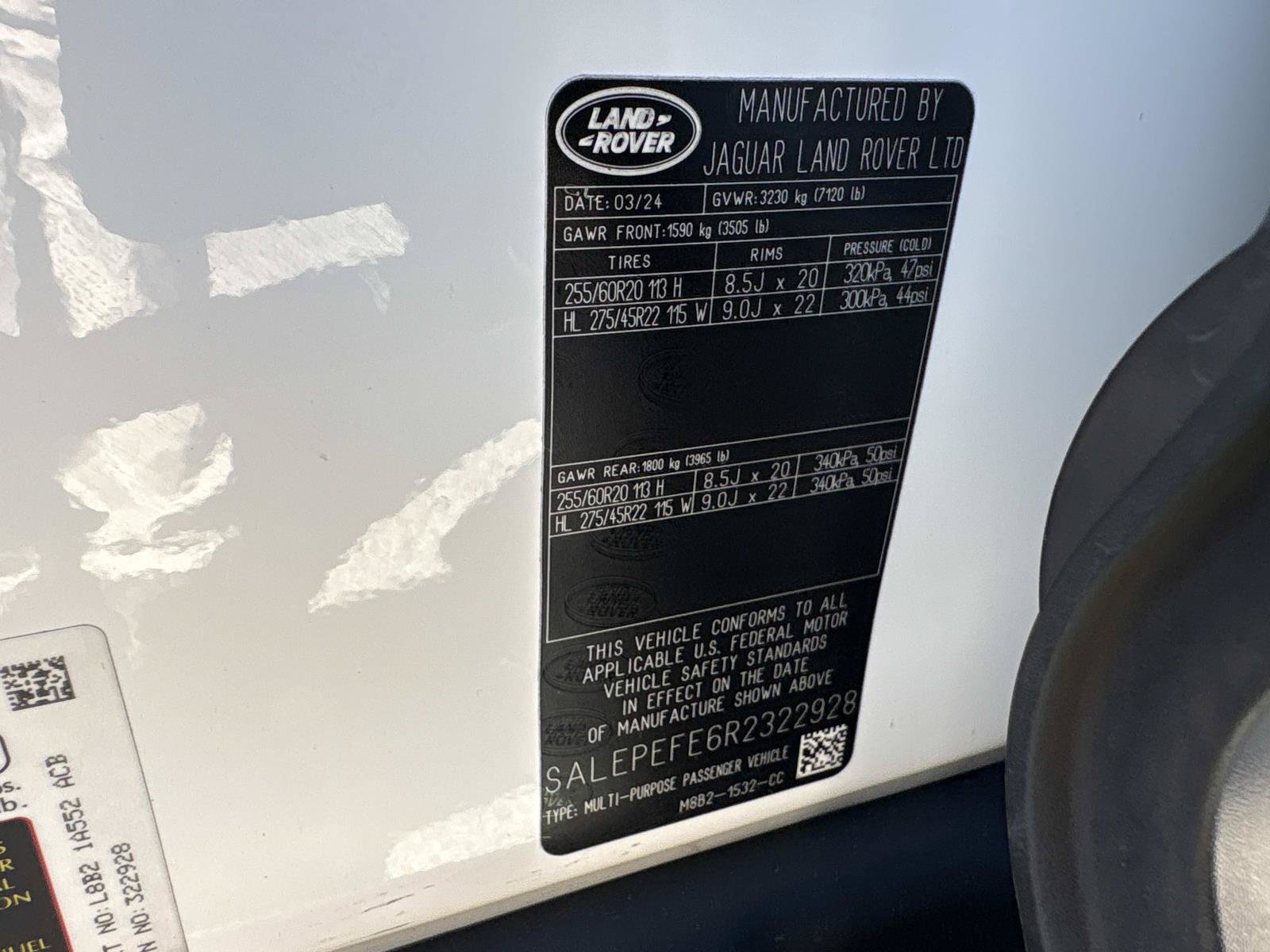 Used 2024 Land Rover Defender 110 SE AWD/4WD image 35