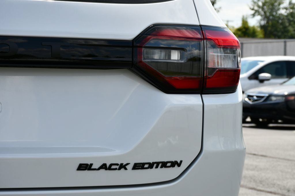 New 2026 Honda Pilot Black Edition image 9