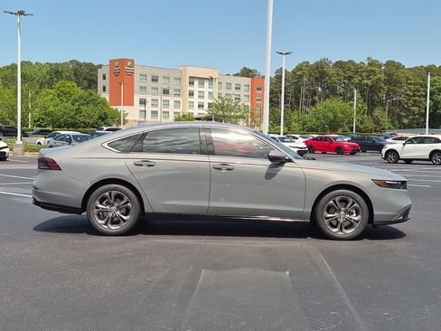 New 2026 Honda Accord EX-L image 2