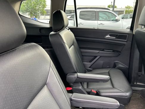 Used 2019 Volkswagen Atlas SE w/ Towing Package AWD/4WD image 12