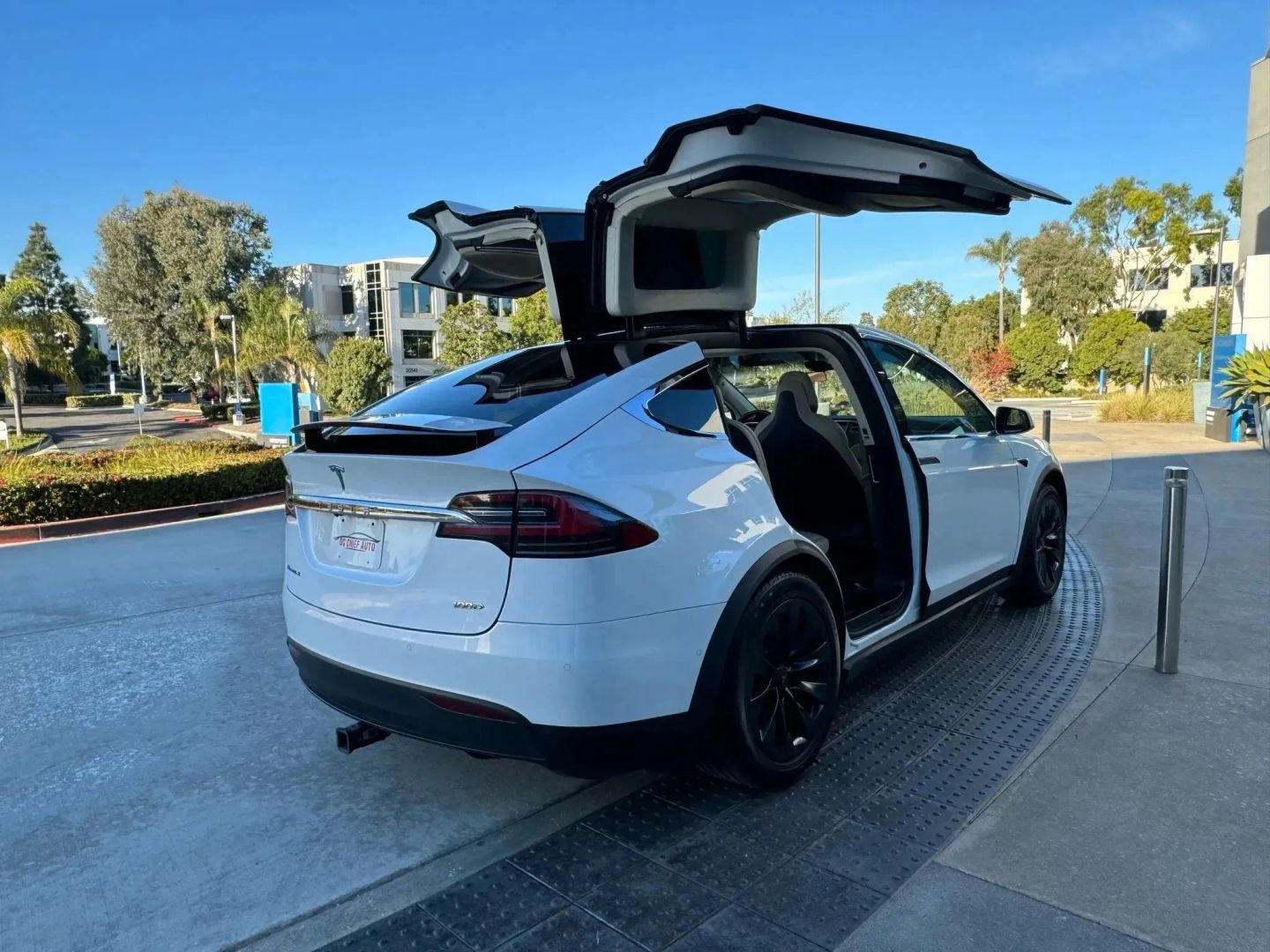 Used 2017 Tesla Model X P100D AWD/4WD image 6
