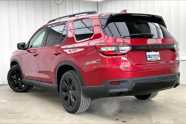 New 2026 Honda Pilot Black Edition image 5