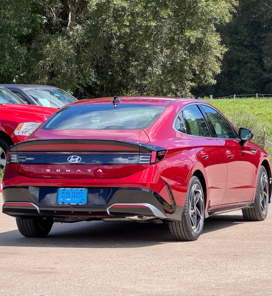New 2026 Hyundai Sonata SEL FWD image 13