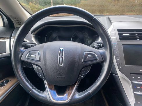 Used 2016 Lincoln MKZ Base 4dr Sedan w/ Equipment Group 200A Select image 21