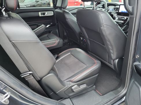 Used 2023 Ford Explorer ST-Line w/ Class IV Trailer Tow Package image 11