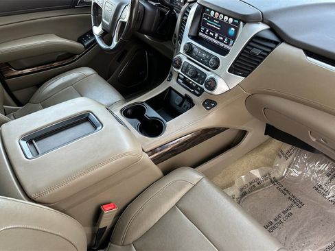 Used 2018 GMC Yukon SLT w/ Open Road Package image 19